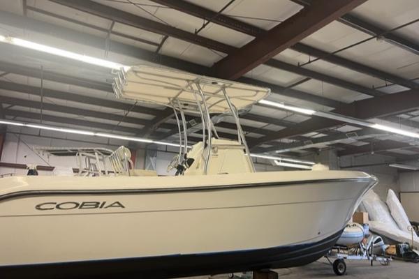 2021 Cobia 237 Center Console
