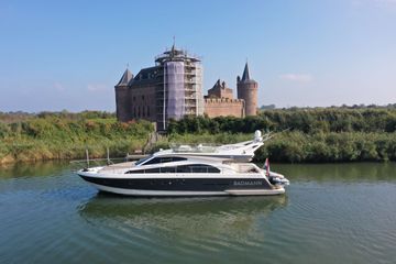 2003 Ferretti Yachts 530