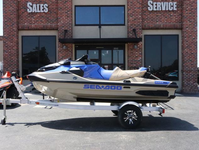 Sea-Doo WAKE™ PRO 230