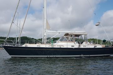 1995 Passport 470 Center Cockpit