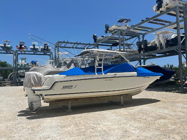 Boston Whaler 270 Vantage