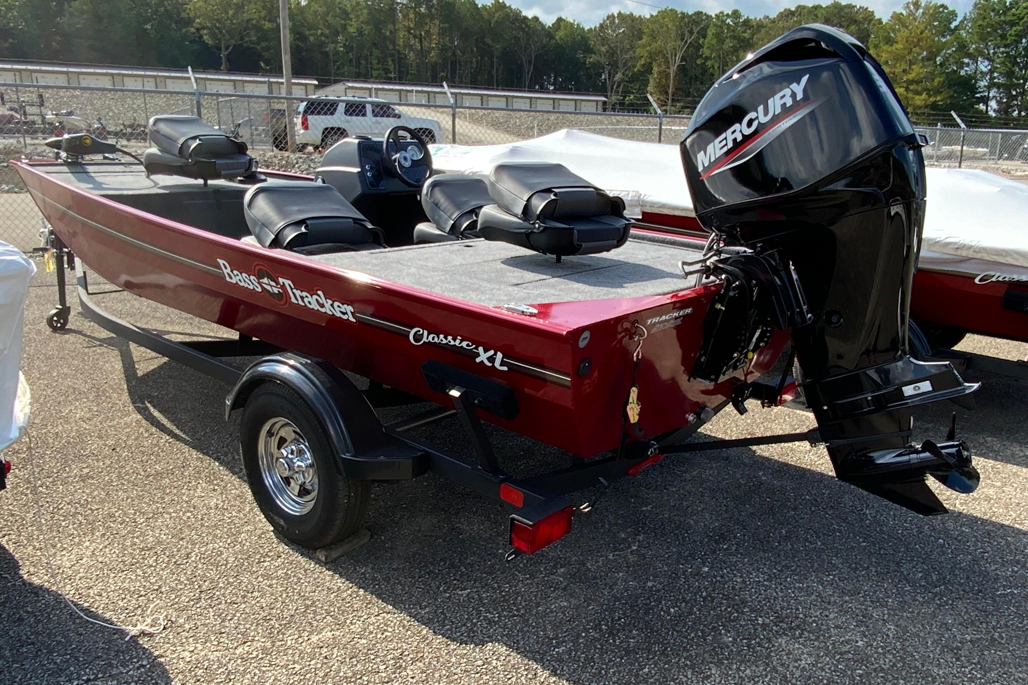 Tracker Bass Tracker Classic XL 2026 Tracker Bass Tracker Classic XL boat with Mercury engine on trailer.