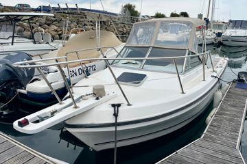 1993 Robalo 2160 Cuddy Cabin