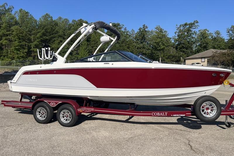 2025 Cobalt CS23 Surf