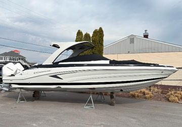 2025 Crownline 310 XSS