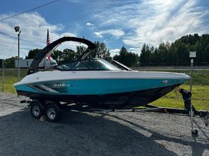 Regal 2000 ES