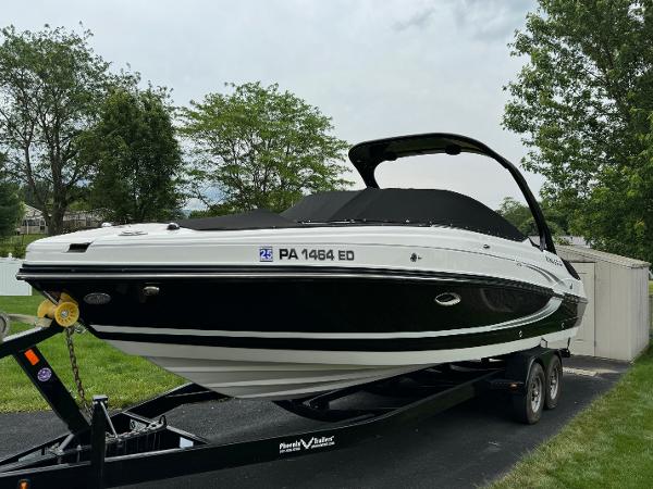 2014 Rinker Captiva 276 BR