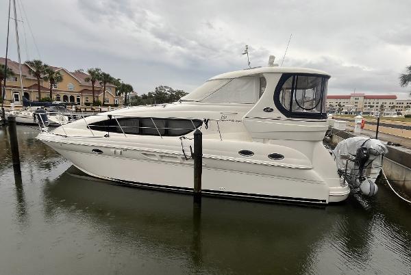 2004 Sea Ray 390 Motor Yacht