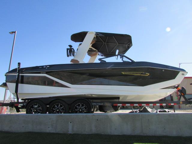 2025 Nautique G25