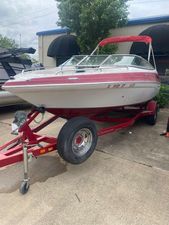 Crownline BOWRIDER 21 SS