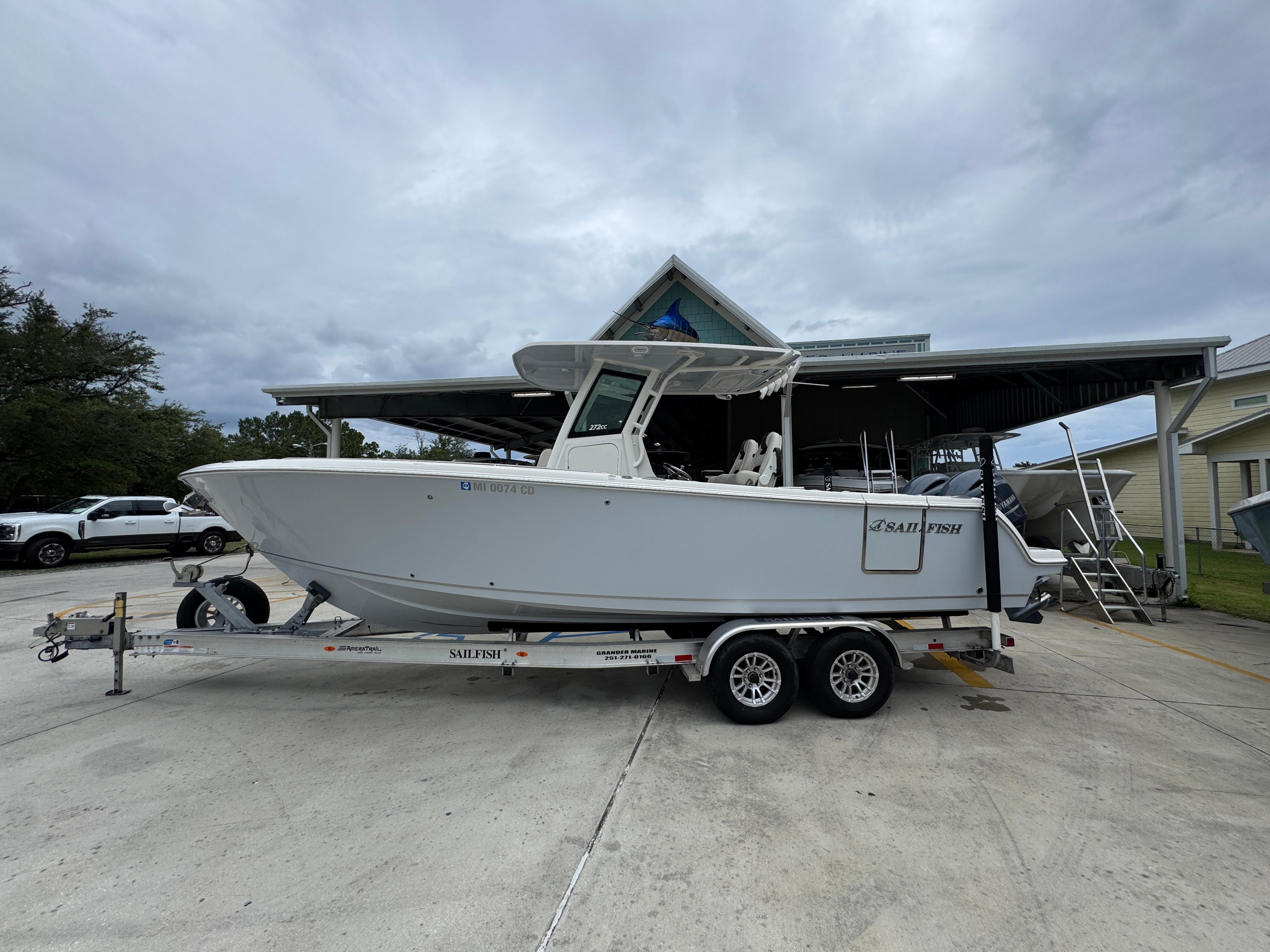 2022 Sailfish 272 CC