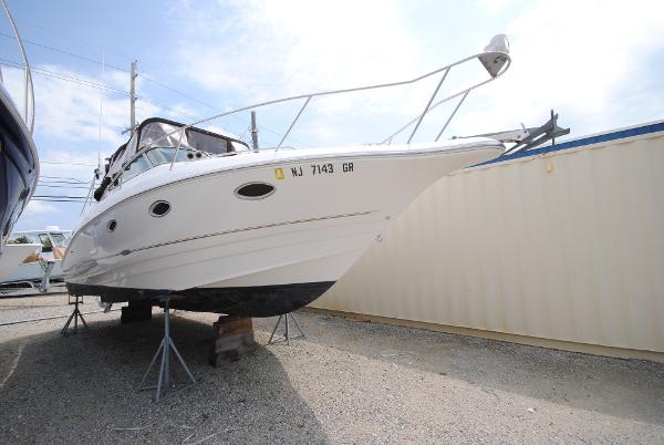 Larson 290 CABRIO Starboard View