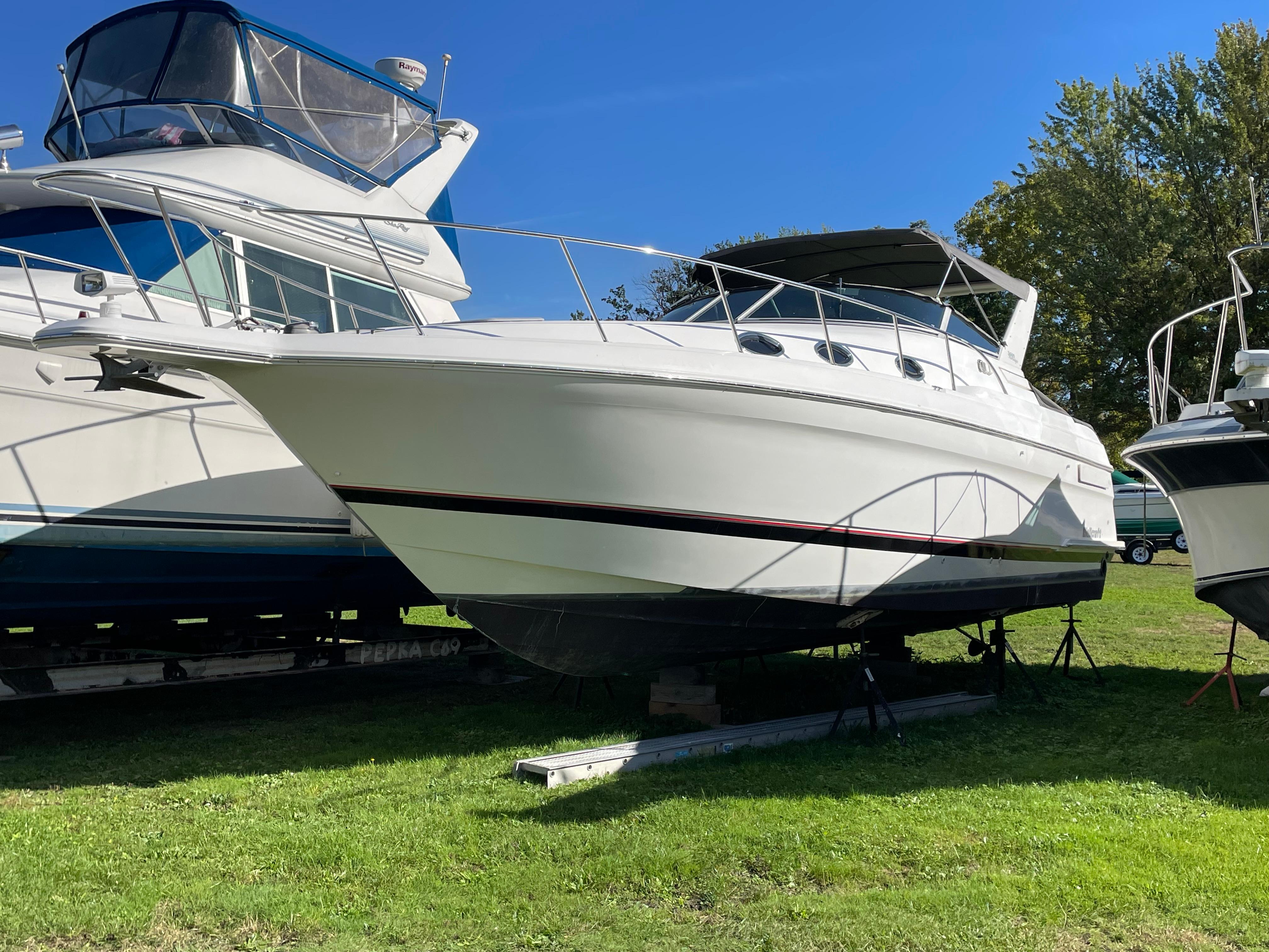 1999 Wellcraft 3600 Martinique