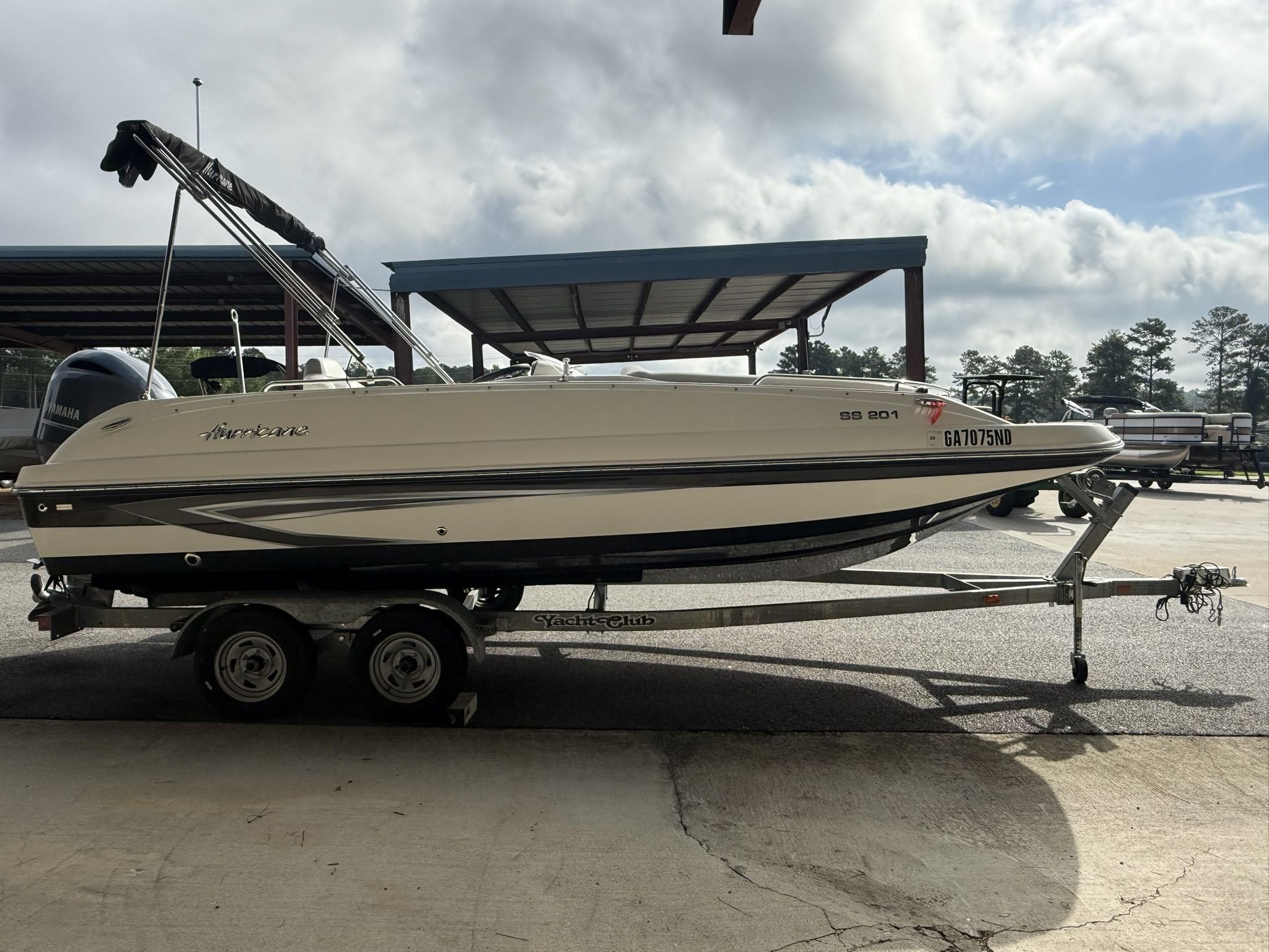 2022 Hurricane SunDeck Sport 201 OB
