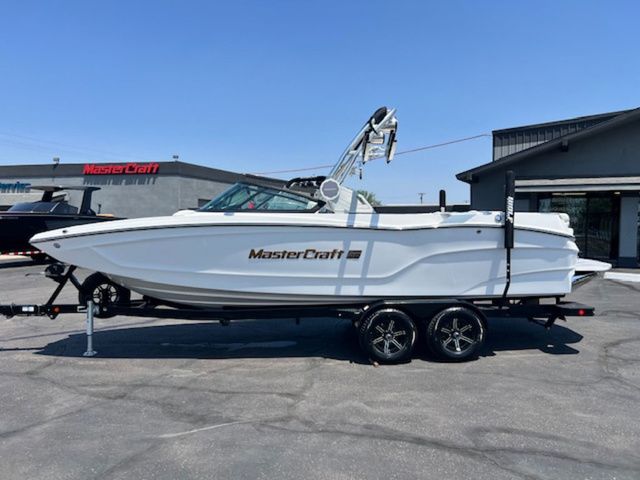 MasterCraft XT24