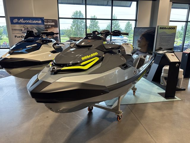Sea-Doo RXT-X 325 (WITH SOUND SYSTEM)