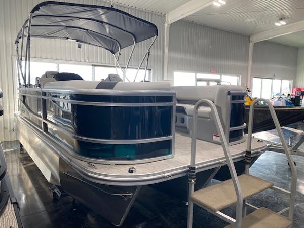 2025 SunCatcher Select 320 RC