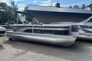 2016 Bennington 2250 GSR