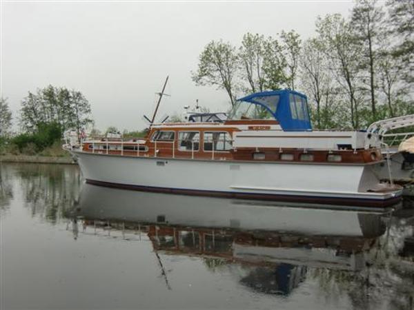 1981 Super Van Craft 15.70