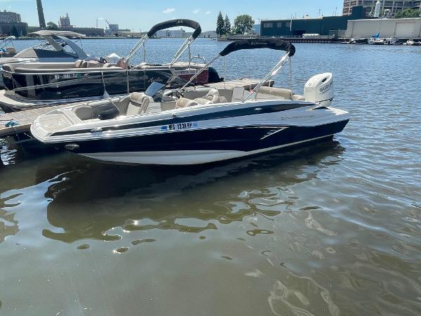 2020 Crownline E 205 XS