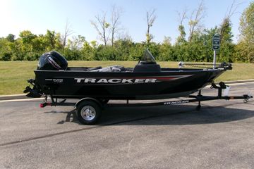 2026 Tracker Pro Guide V-16 SC