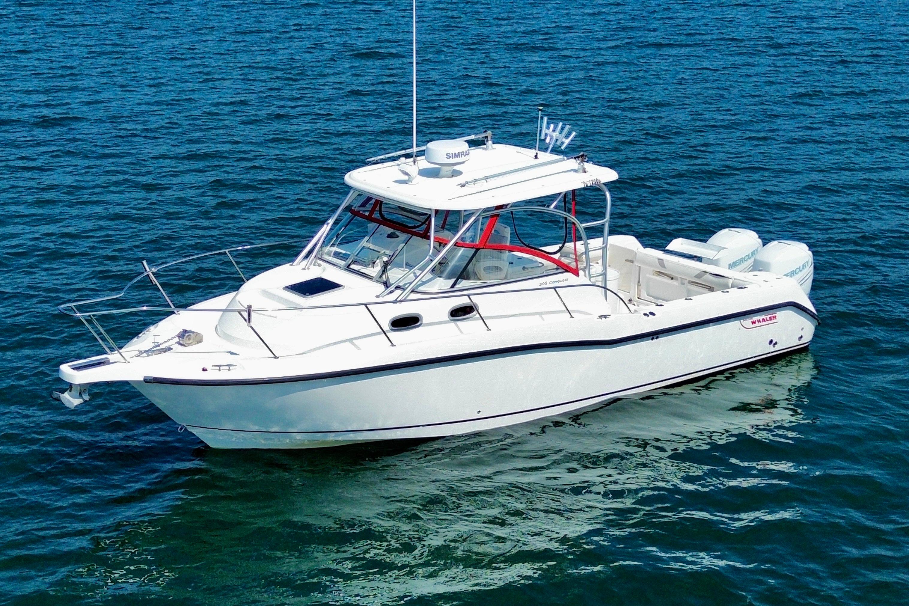 2005 Boston Whaler 305 Conquest