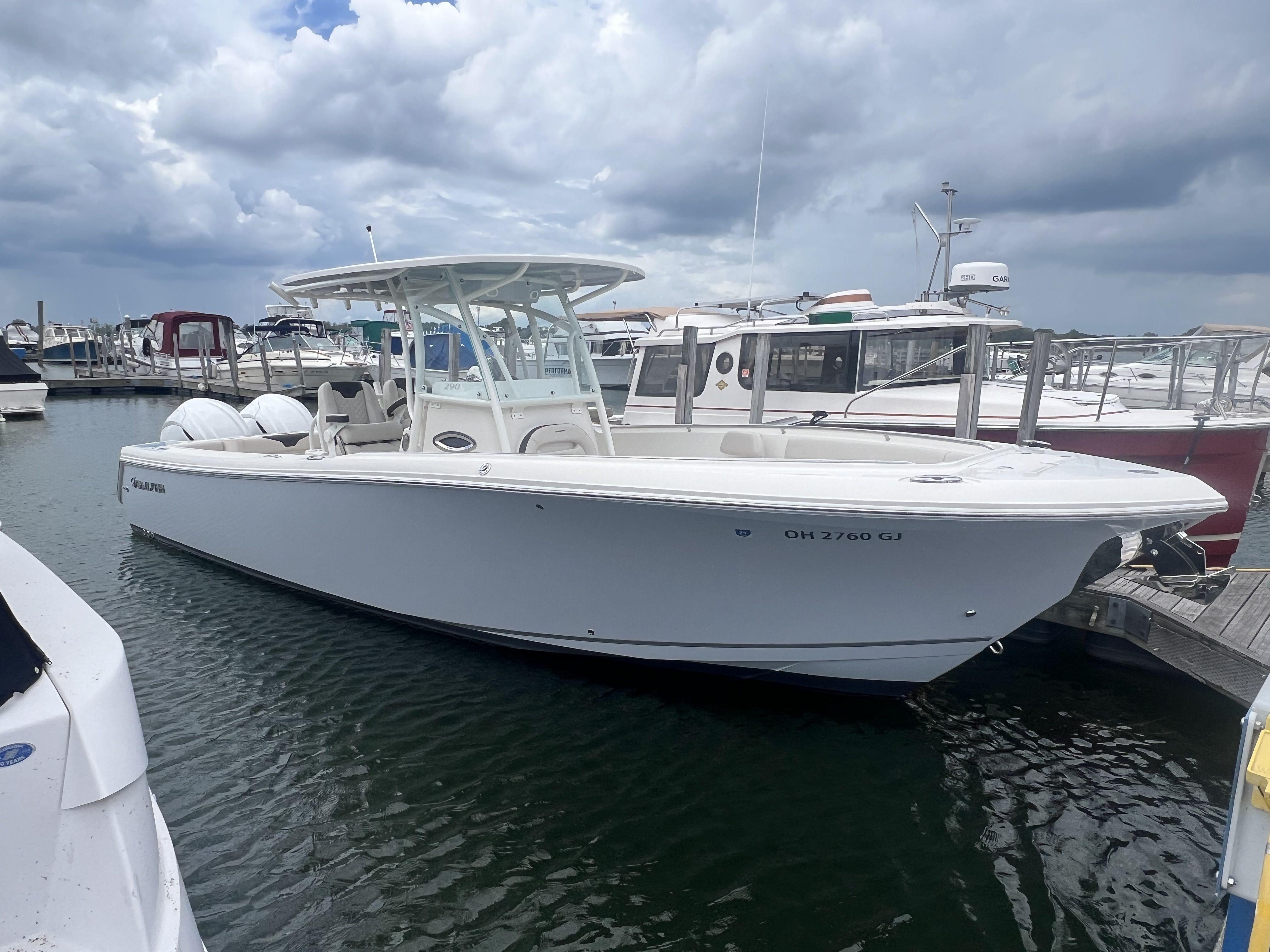 2022 Sailfish 290 CC
