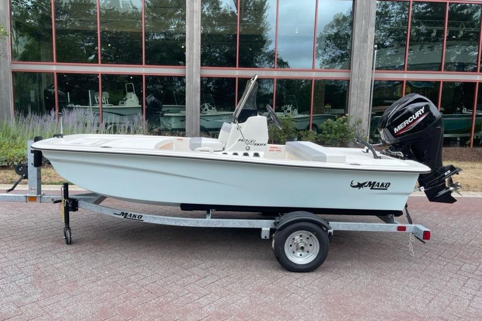 2026 Mako Pro Skiff 13 CC