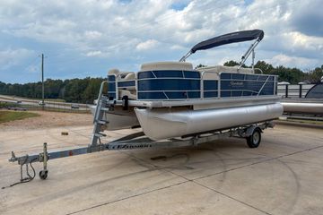 2016 Godfrey Sweetwater 2086 C
