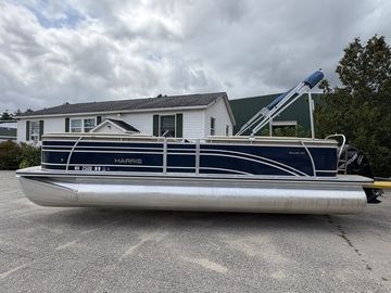 2016 Harris Sunliner 240