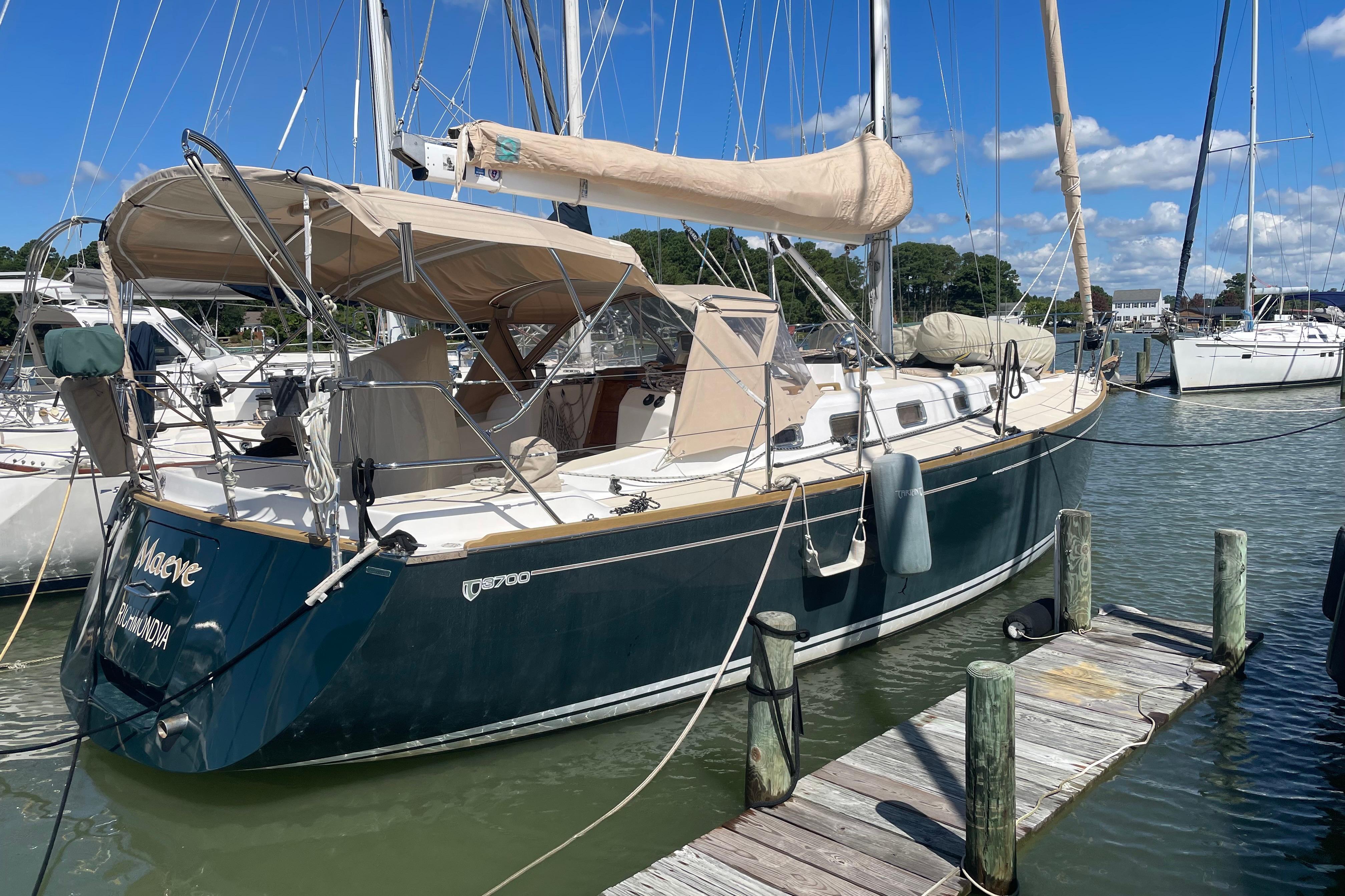 2004 Tartan 3700