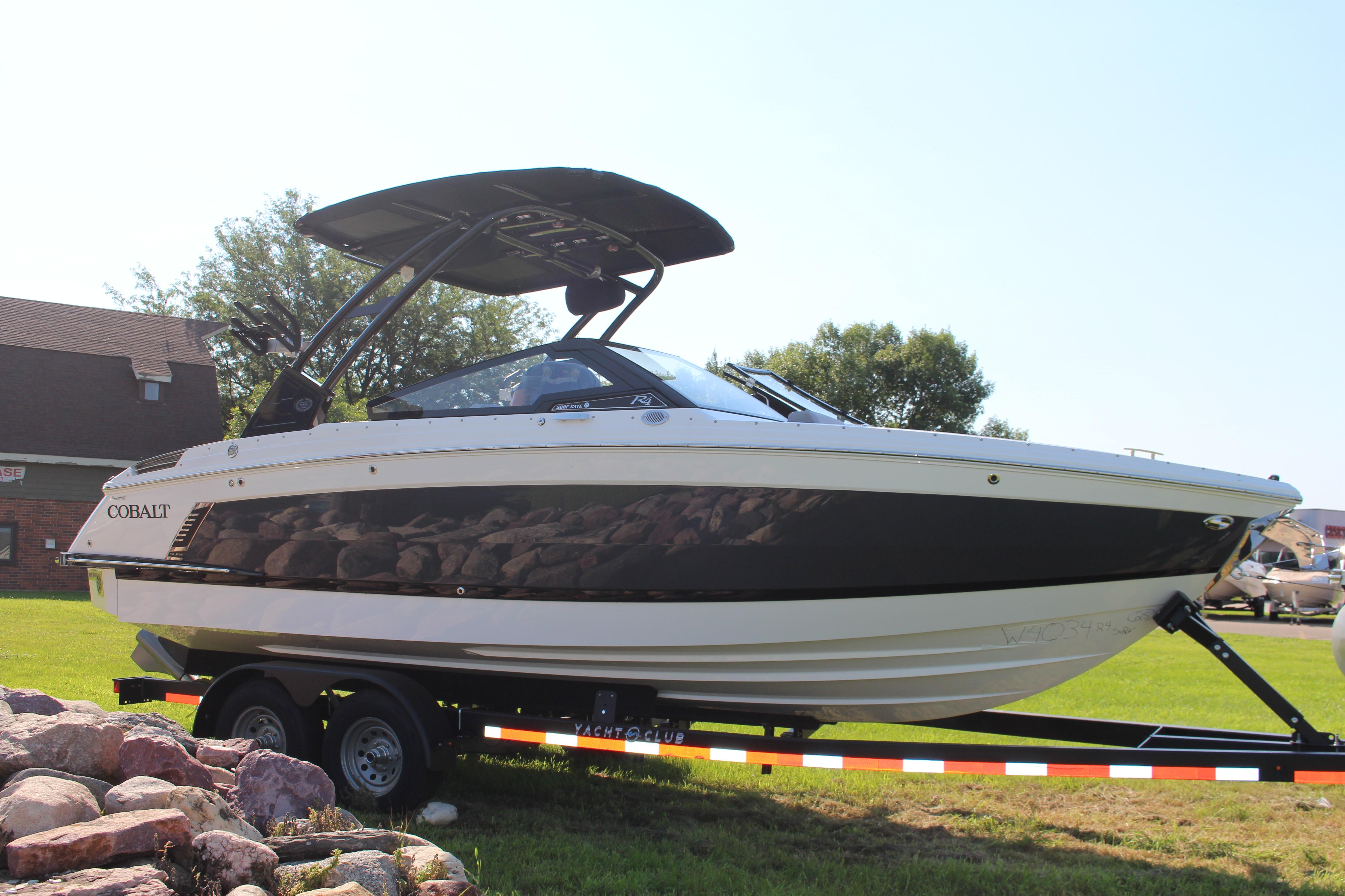2025 Cobalt R4 Surf