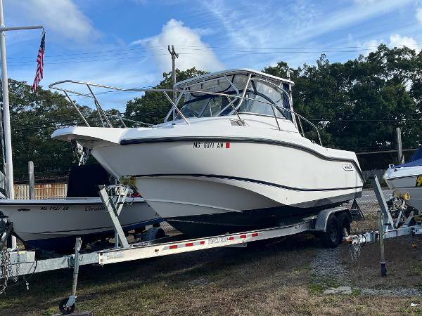 2009 Boston Whaler 255 Conquest