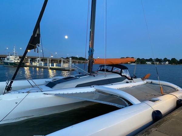 2021 Corsair 880