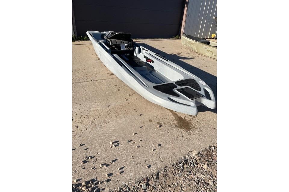 2022 Ascend 133X Yak-Power Sit-On - Titanium