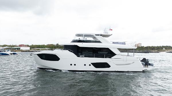 2024 Absolute 68 NAVETTA
