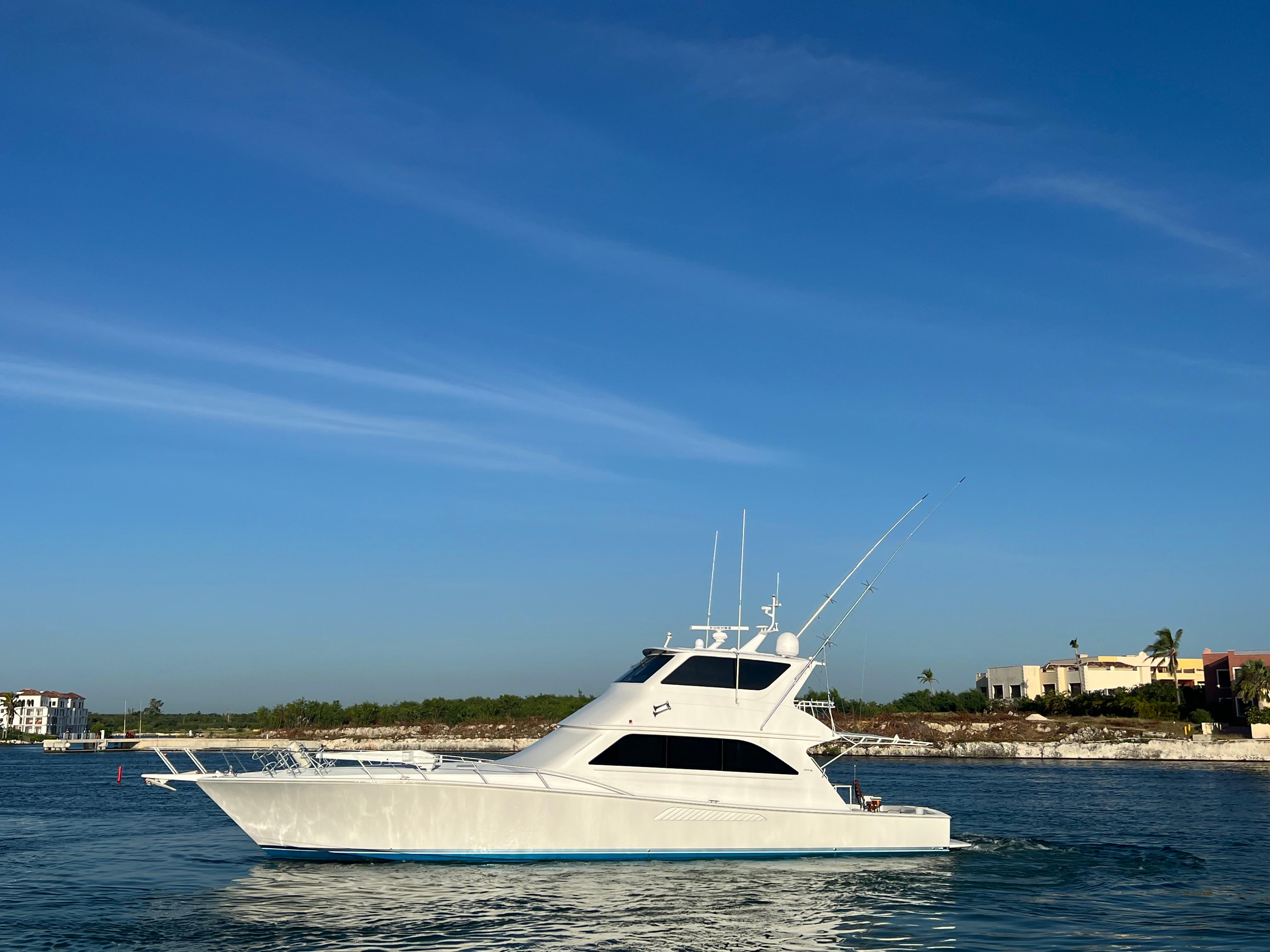 2004 Viking 65 Enclosed