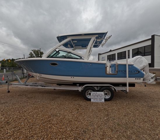 2026 Robalo Dual Console R257 In Stock