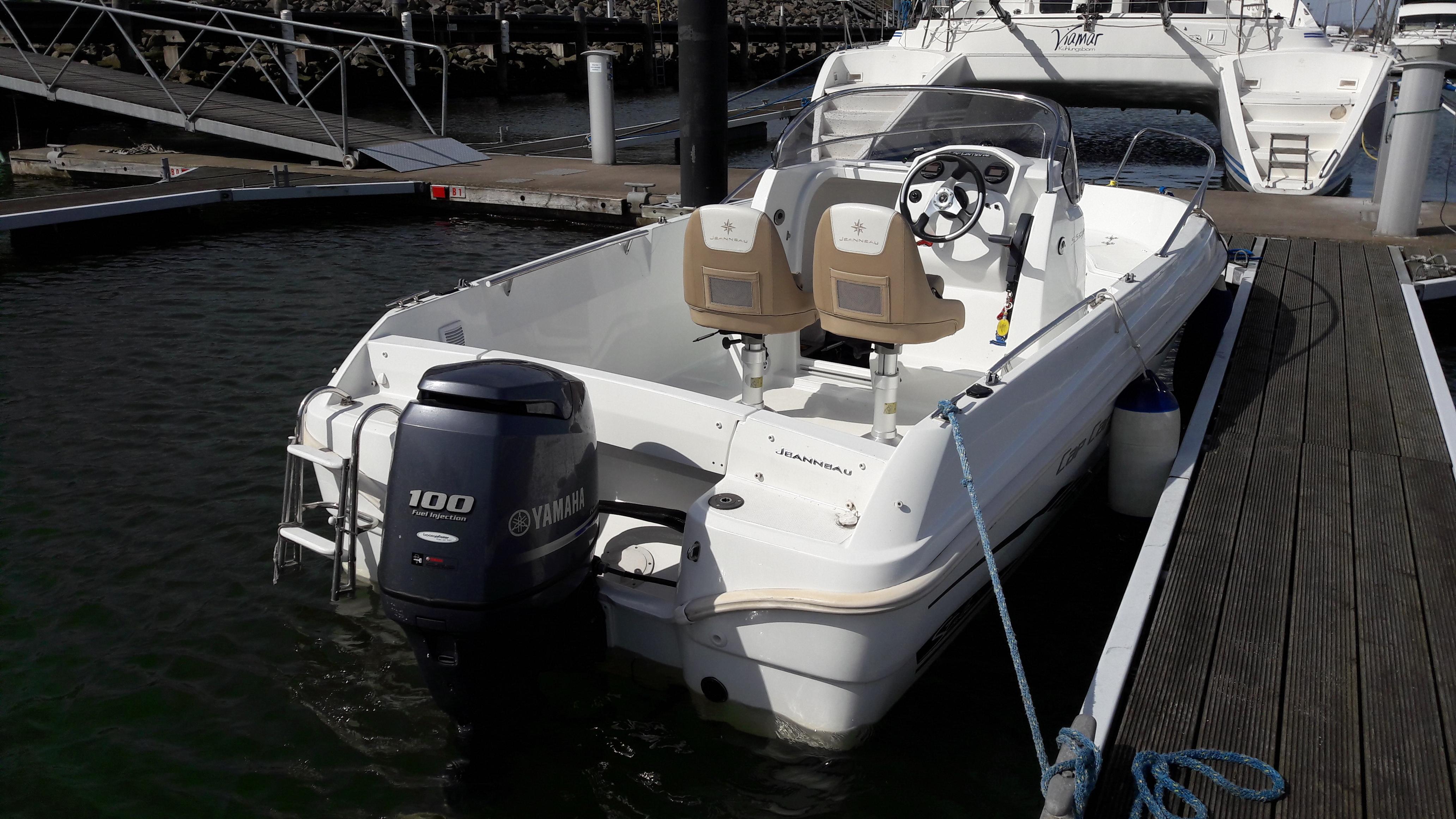 Einzelbau Jeanneau Cap Camarat 5,5 CC 2012 Jeanneau Cap Camarat 5.5 CC boat docked with Yamaha 100 engine.