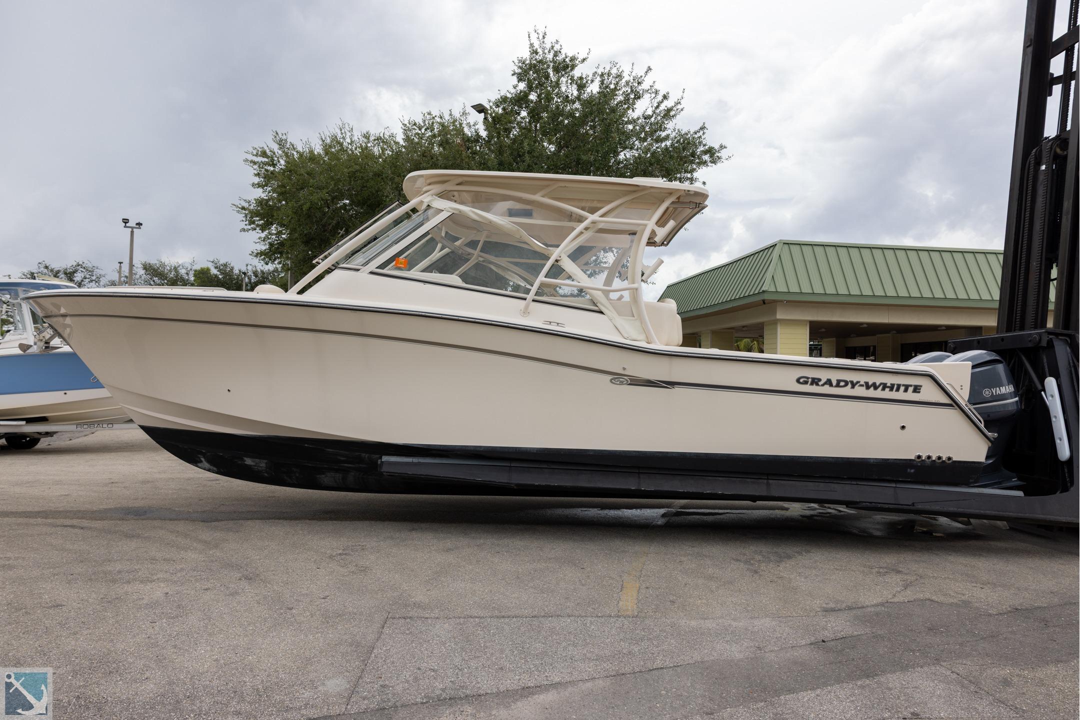 2019 Grady-White Freedom 335