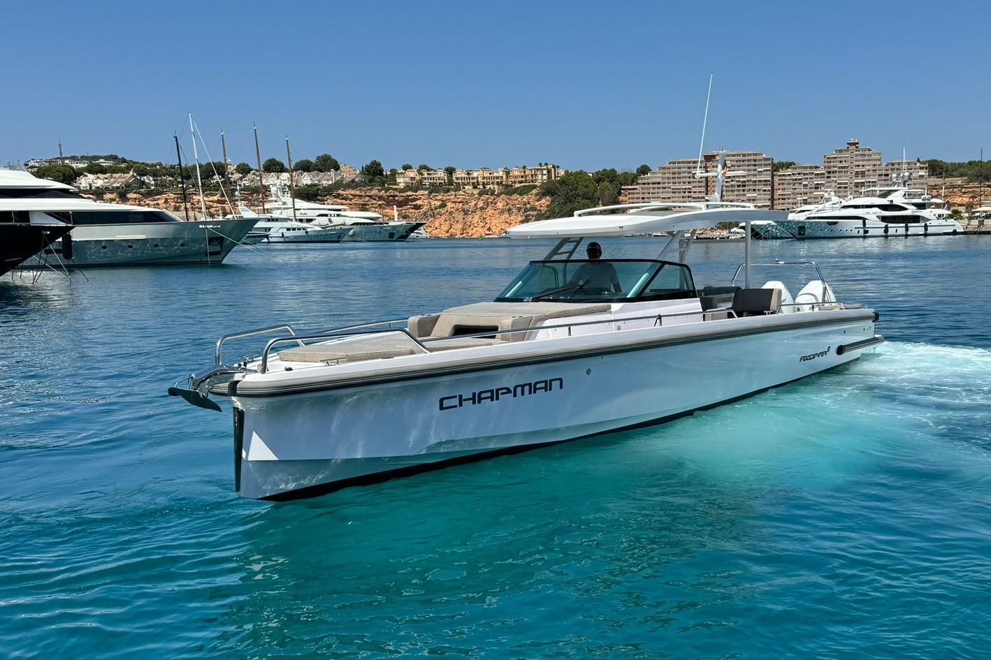 2020 Axopar 37 Sun-Top