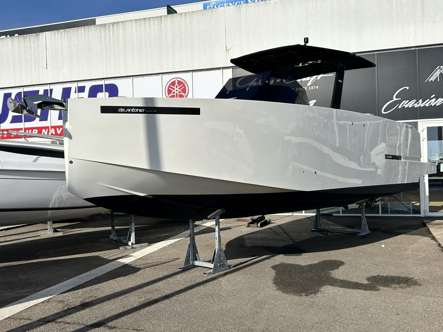 De Antonio Yachts D28 Open