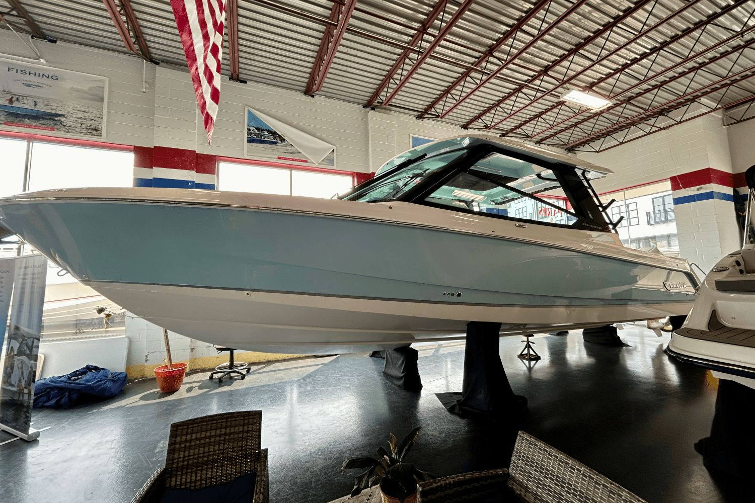 2026 Boston Whaler 330 Vantage