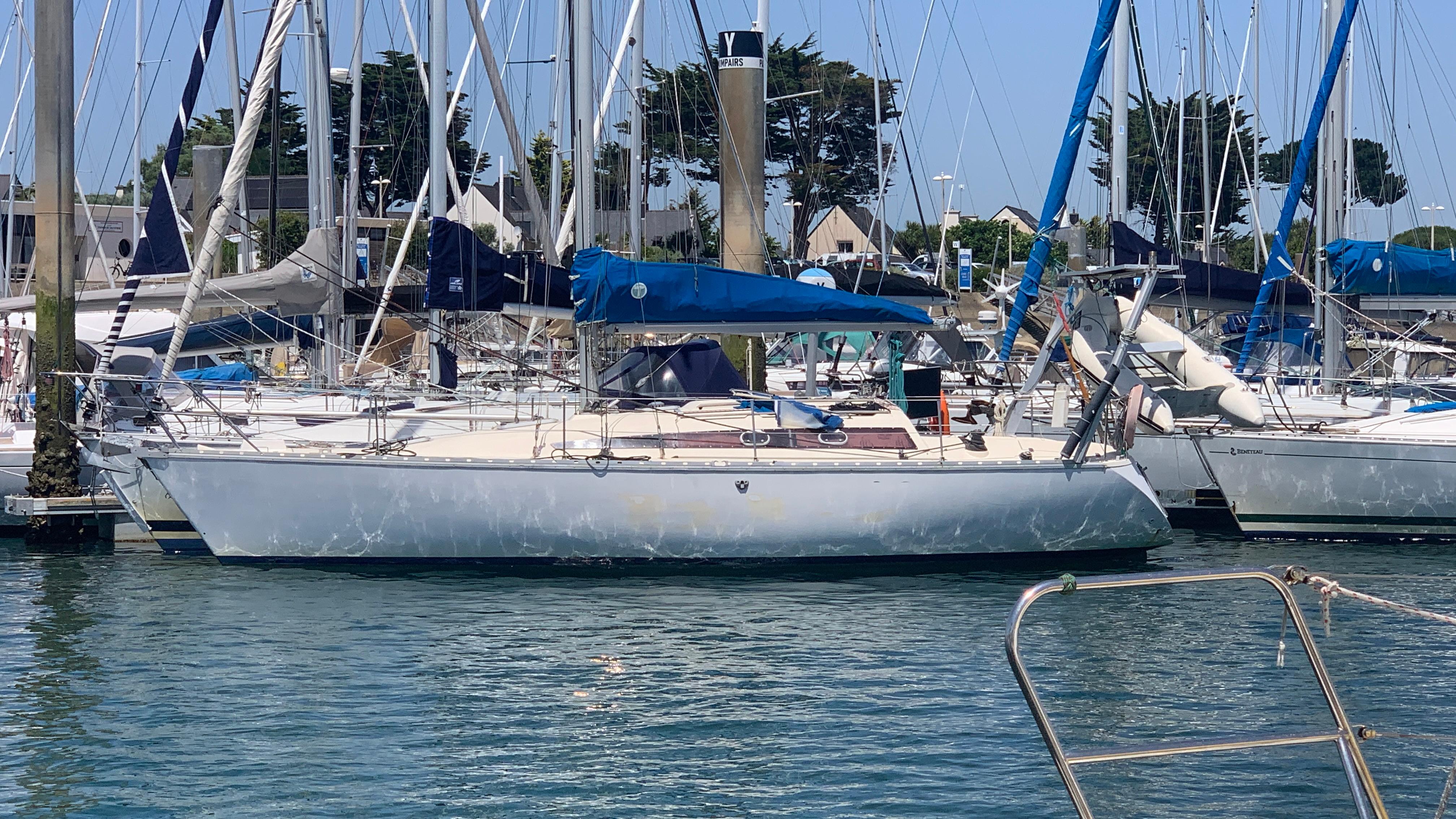 1985 Jeanneau Sun Rise 34