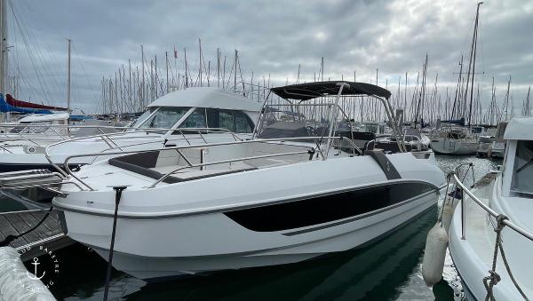 2018 Beneteau Flyer 8.8 Spacedeck