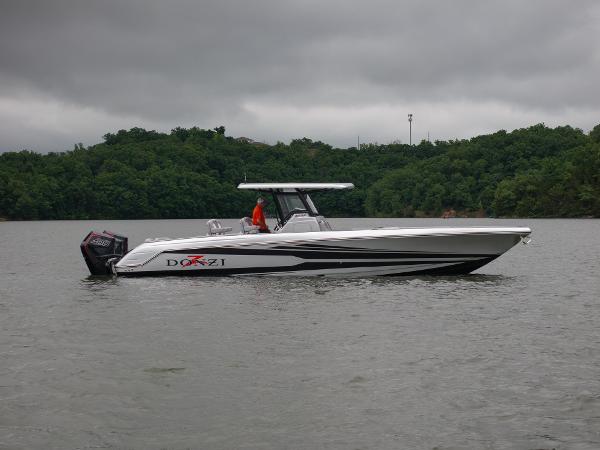 2025 Donzi 39 VRZ