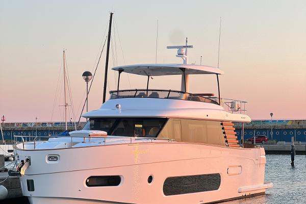 2023 Azimut Magellano 66
