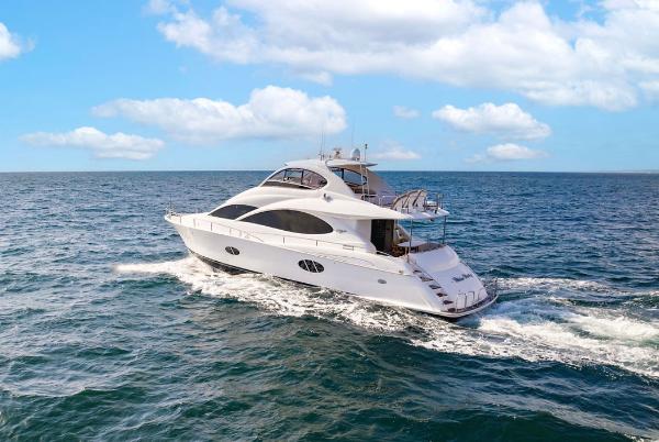 2007 Lazzara 68
