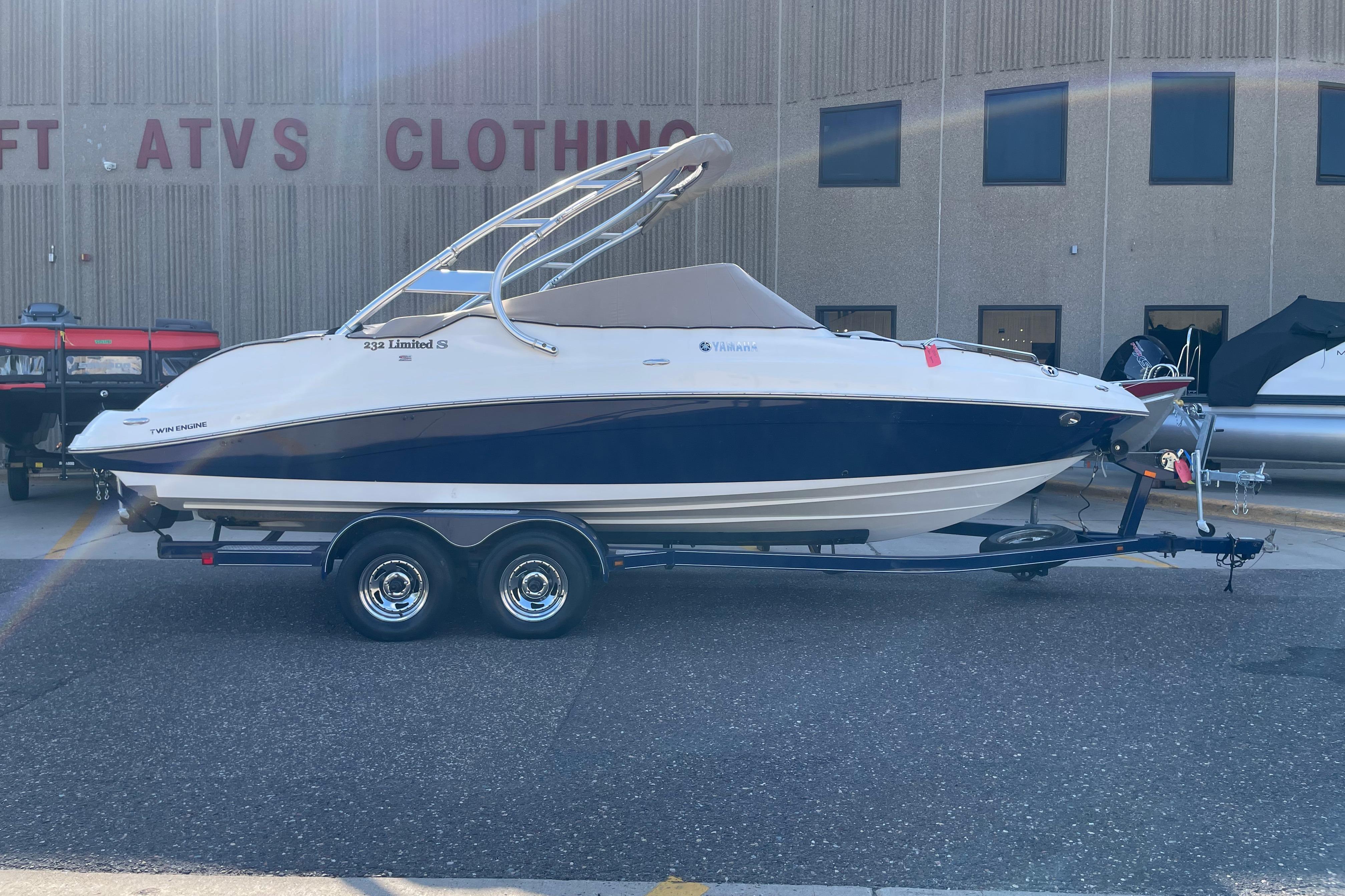 2009 Yamaha Boats 232 Limited S