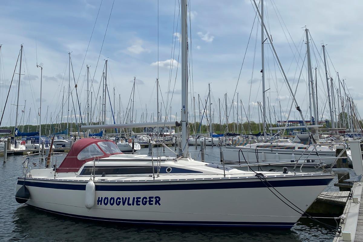 1990 Friendship 33